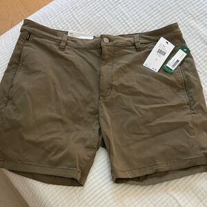 Classic Men's olive green  Flat Front Shorts